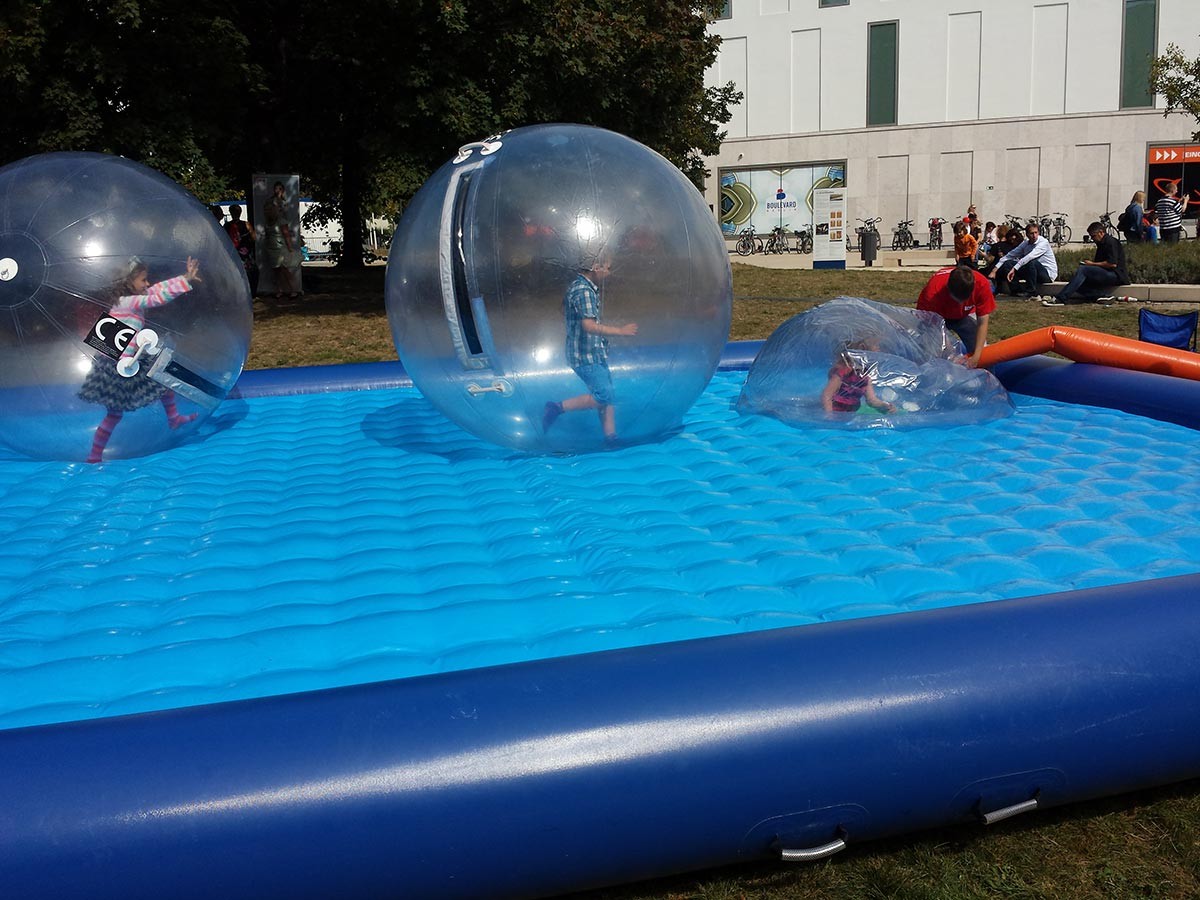 wasserspiele pool ohne wasser kaufen pool fur xxl wasserballe