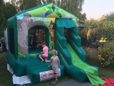 Hüpfburg Dschungel Bj 2015  - gebraucht